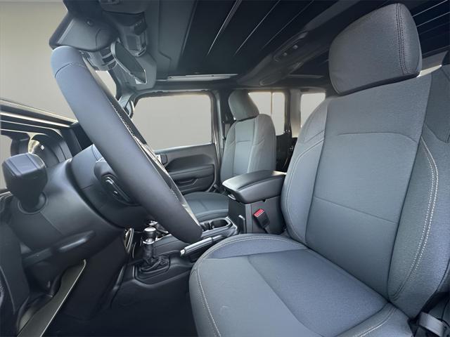 new 2025 Jeep Wrangler car, priced at $50,576