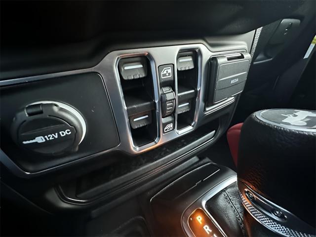 new 2025 Jeep Wrangler car, priced at $50,576