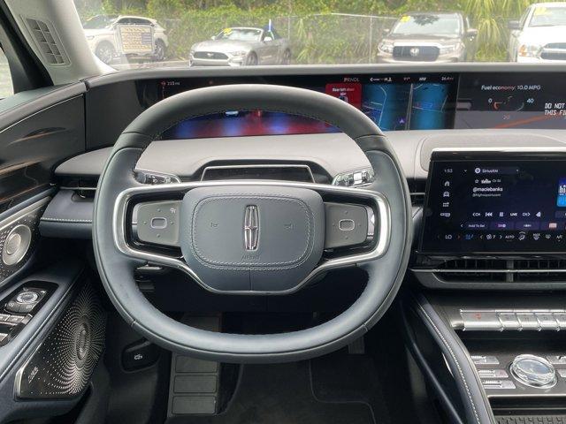 new 2025 Lincoln Nautilus car, priced at $69,660