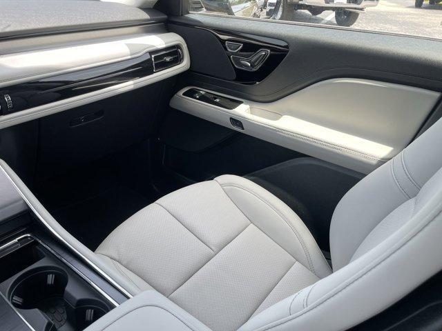 new 2025 Lincoln Aviator car, priced at $62,340