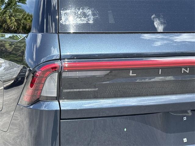new 2025 Lincoln Navigator car, priced at $104,874