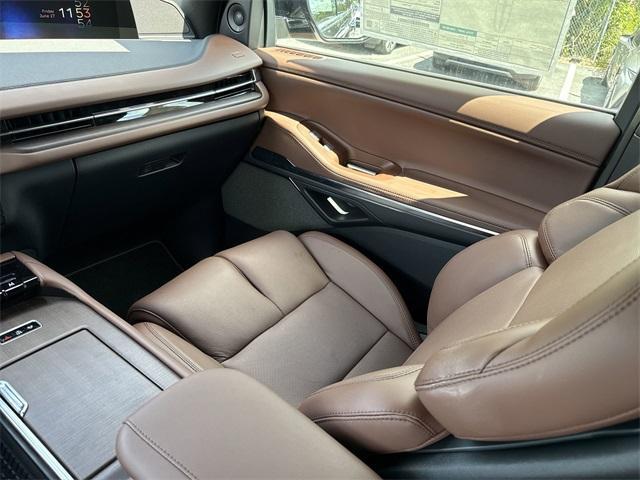 new 2025 Lincoln Navigator car, priced at $104,874