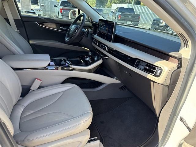 used 2022 Lincoln Nautilus car, priced at $37,799