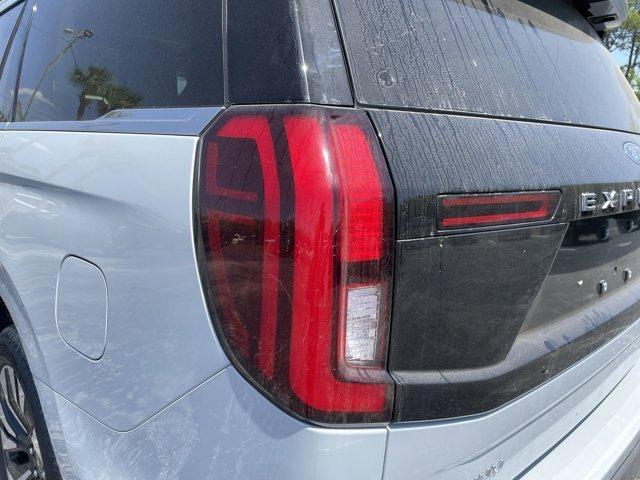 new 2025 Ford Expedition car, priced at $79,395