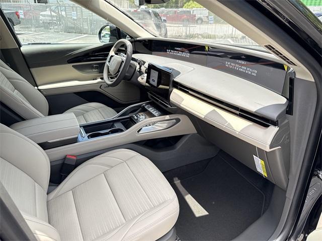 new 2025 Lincoln Nautilus car, priced at $66,705