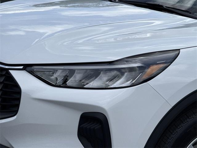 new 2025 Ford Escape car, priced at $32,500