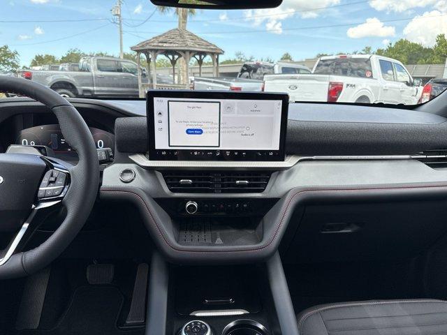 new 2025 Ford Explorer car, priced at $48,945