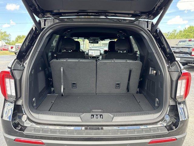 new 2025 Ford Explorer car, priced at $48,945