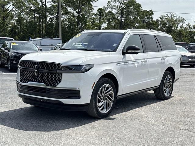 new 2025 Lincoln Navigator car, priced at $102,940