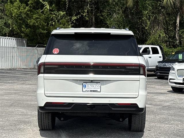 new 2025 Lincoln Navigator car, priced at $102,940
