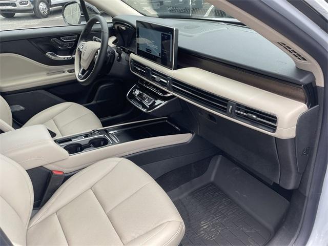new 2025 Lincoln Corsair car, priced at $49,295