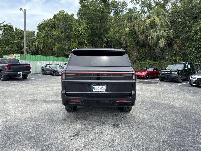 new 2025 Lincoln Navigator car, priced at $105,499