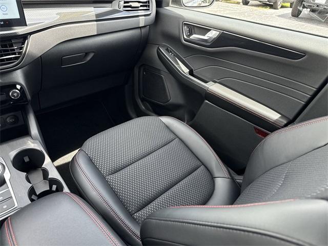 new 2025 Ford Escape car, priced at $33,195