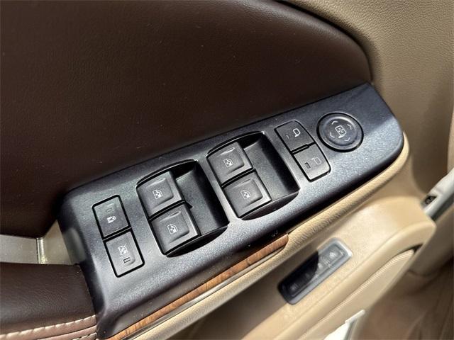 used 2015 Chevrolet Suburban car, priced at $17,494