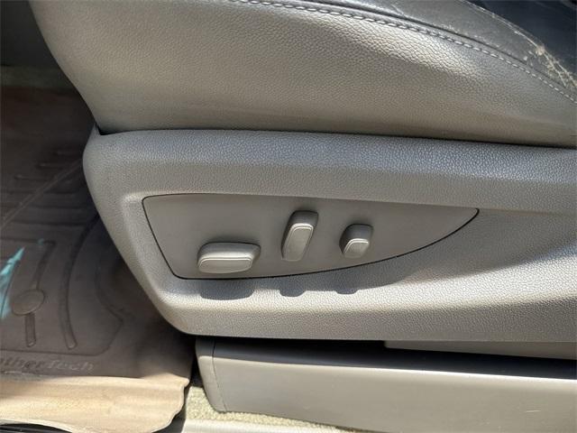 used 2015 Chevrolet Suburban car, priced at $17,494