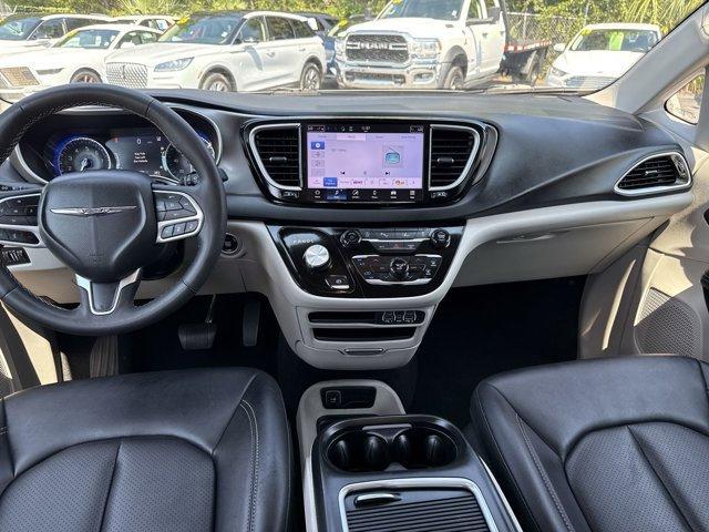 used 2024 Chrysler Pacifica car, priced at $30,401