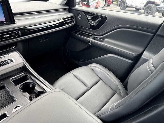 new 2025 Lincoln Aviator car, priced at $65,240