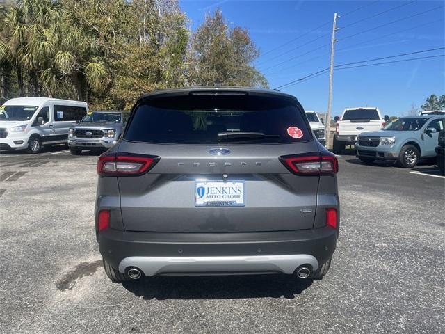 new 2025 Ford Escape car, priced at $39,895