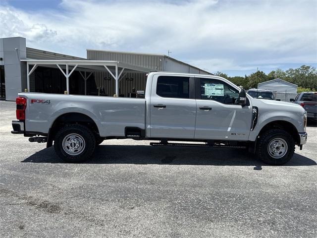new 2025 Ford F-350 car, priced at $75,880