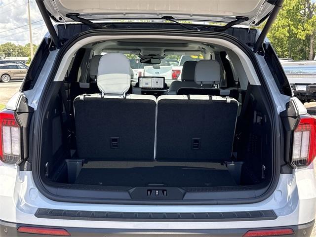 new 2025 Ford Explorer car, priced at $58,945