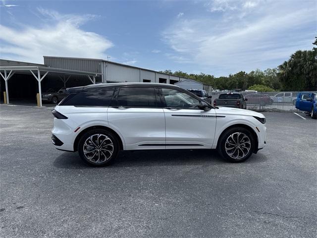 new 2025 Lincoln Nautilus car, priced at $66,910