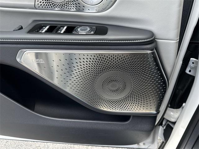 new 2025 Lincoln Nautilus car, priced at $66,910