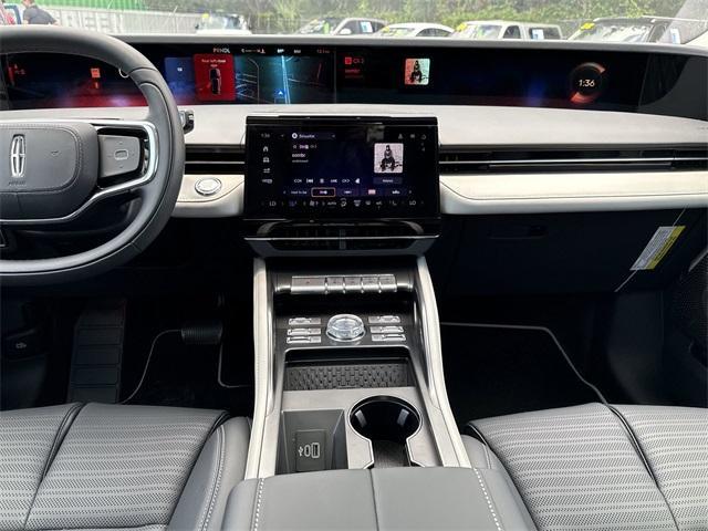 new 2025 Lincoln Nautilus car, priced at $66,910