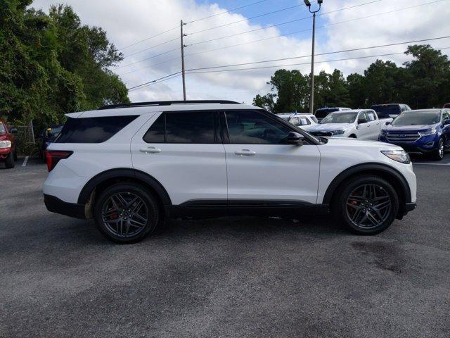 new 2025 Ford Explorer car, priced at $61,498