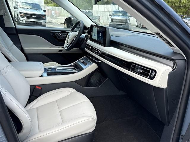new 2025 Lincoln Aviator car, priced at $65,240