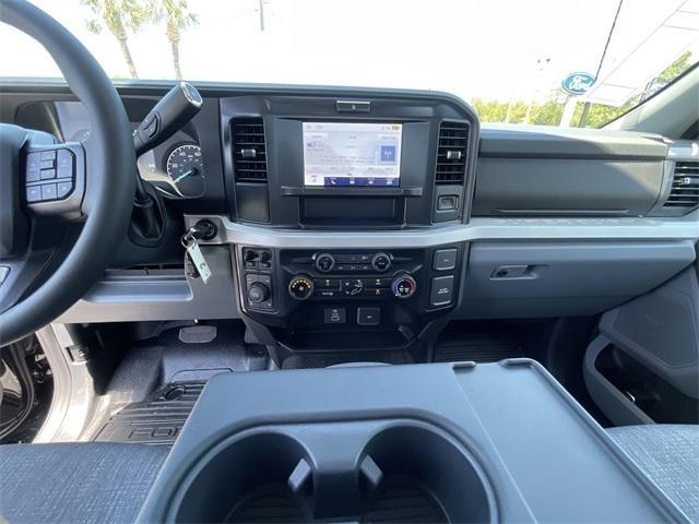new 2025 Ford F-350 car, priced at $57,324