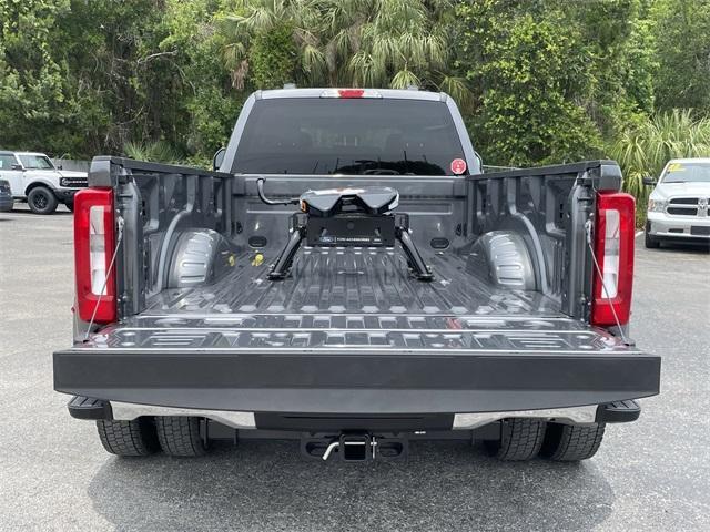 new 2025 Ford F-450 car, priced at $74,325