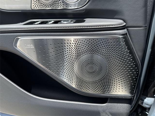 new 2025 Lincoln Nautilus car, priced at $69,910
