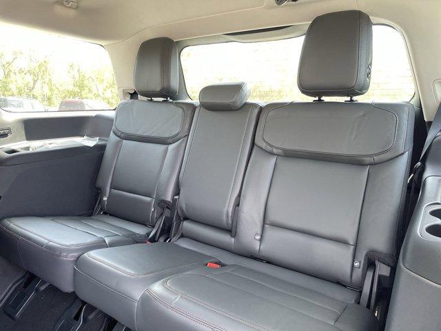new 2025 Ford Expedition car, priced at $71,605