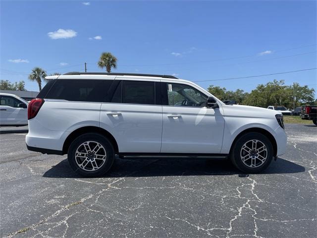 new 2025 Ford Expedition car, priced at $71,605