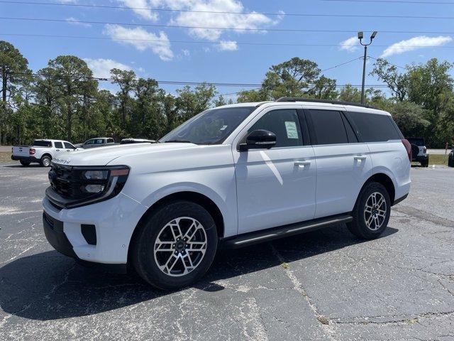 new 2025 Ford Expedition car, priced at $71,605
