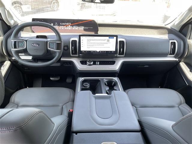 new 2025 Ford Expedition car, priced at $71,605