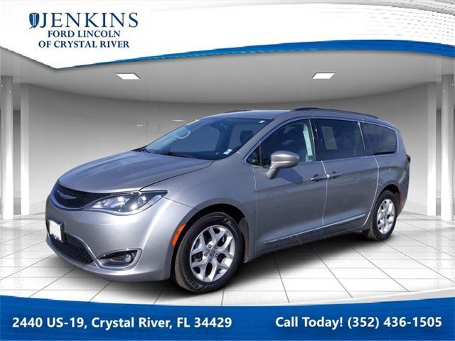 used 2017 Chrysler Pacifica car, priced at $14,989