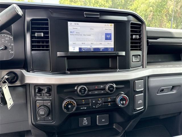 new 2025 Ford F-350 car, priced at $59,950