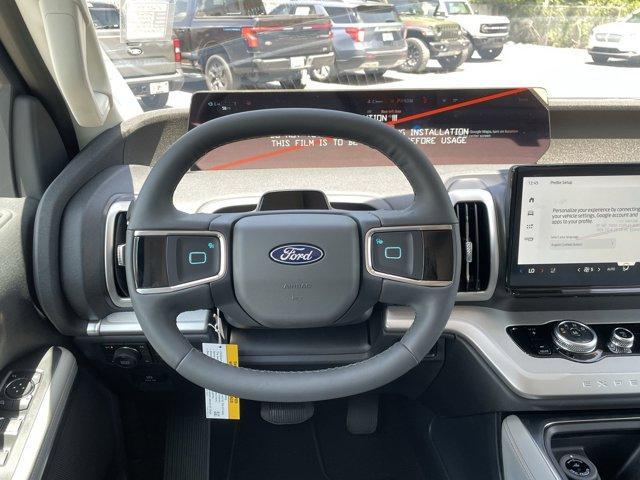 new 2025 Ford Expedition car, priced at $75,445