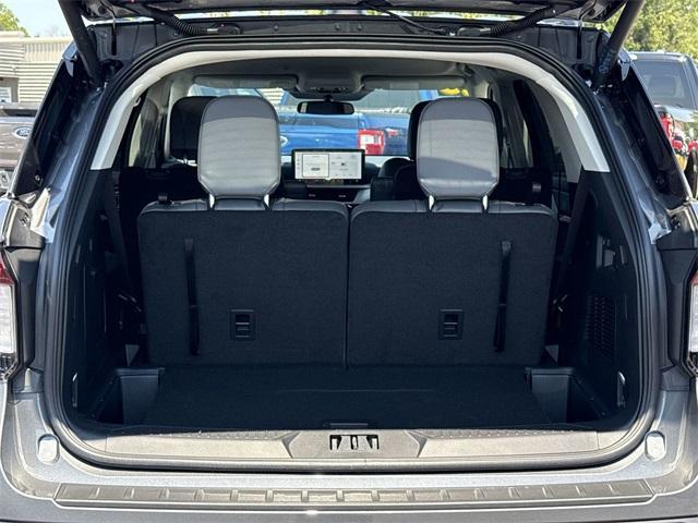 new 2025 Ford Explorer car, priced at $45,720