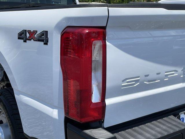 new 2025 Ford F-350 car, priced at $67,675