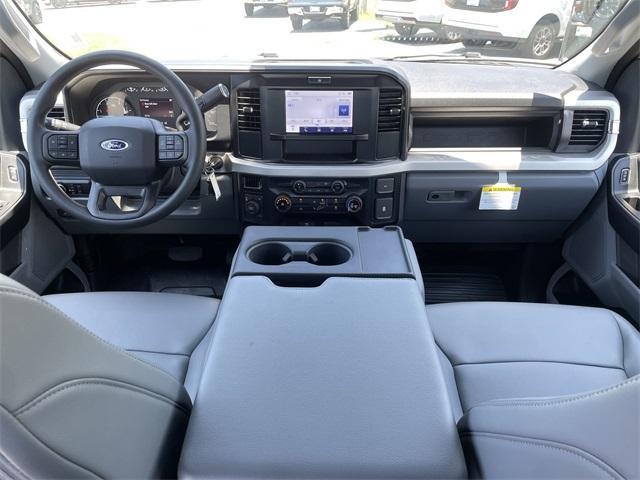 new 2025 Ford F-350 car, priced at $67,675