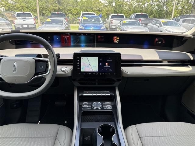 new 2025 Lincoln Nautilus car, priced at $62,320