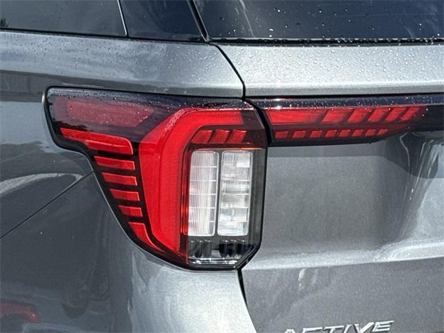 new 2025 Ford Explorer car, priced at $45,665