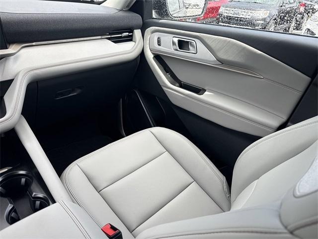 new 2025 Ford Explorer car, priced at $45,665