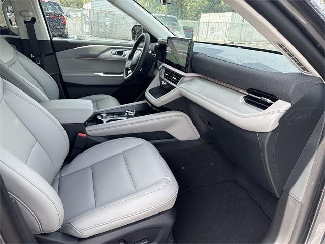 new 2025 Ford Explorer car, priced at $45,665