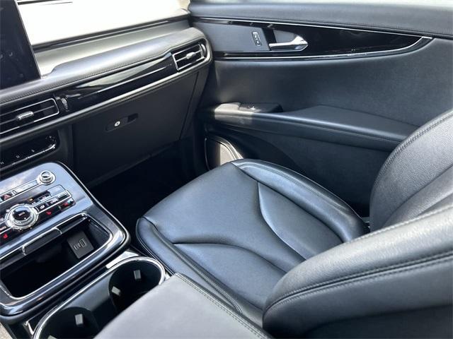 used 2022 Lincoln Nautilus car, priced at $32,999