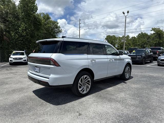 new 2025 Lincoln Navigator car, priced at $103,690