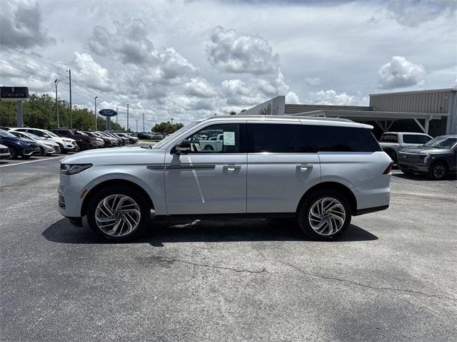 new 2025 Lincoln Navigator car, priced at $103,690