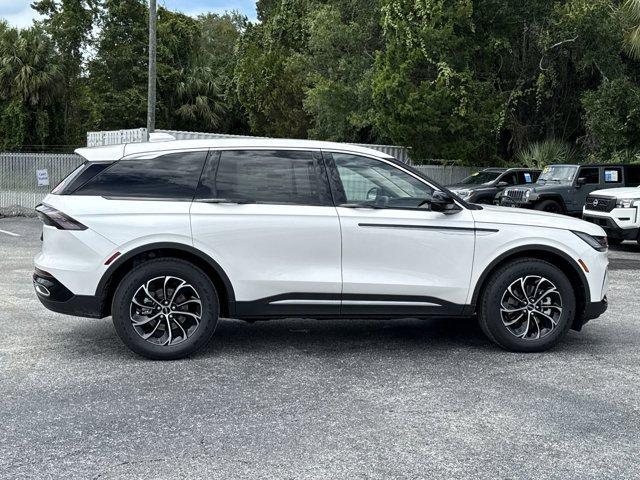 new 2025 Lincoln Nautilus car, priced at $58,285